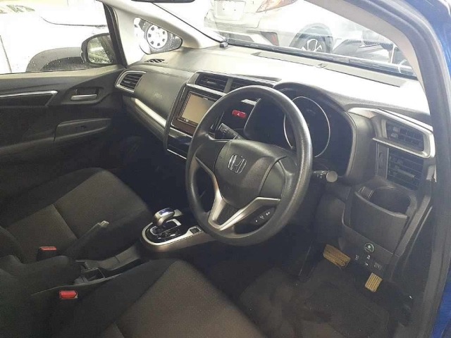 Honda FIT 2018 7946056-9