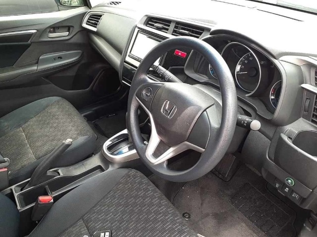 Honda FIT 2015 7946057-9