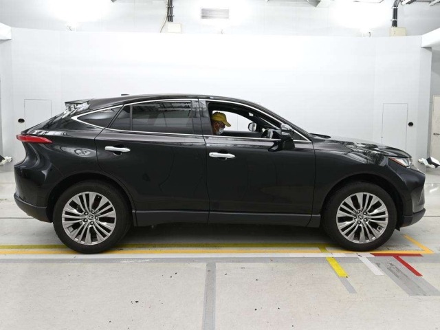 Toyota HARRIER 2022 7957402-3