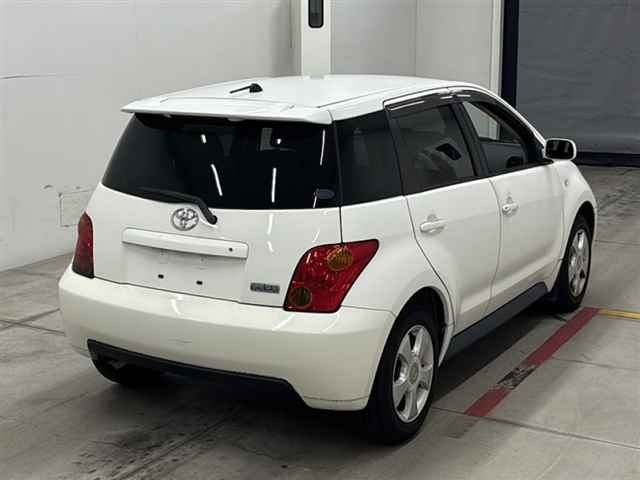 Toyota IST 2003 7947229-5