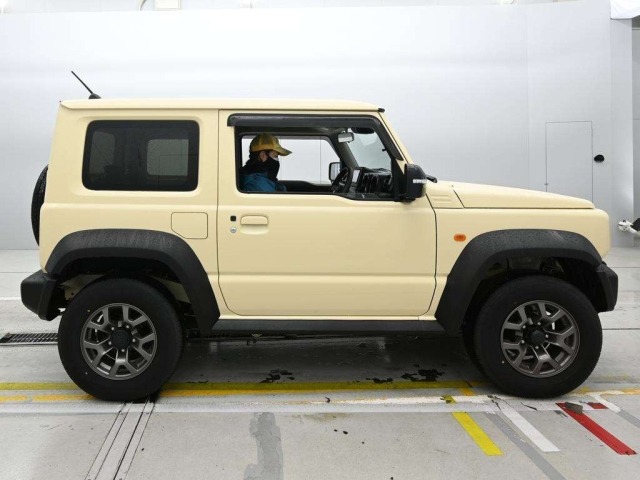 Suzuki JIMNY SIERRA 2023 7954632-3