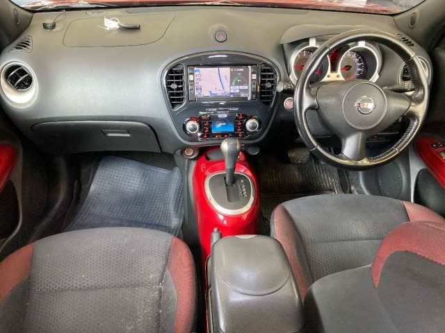 Nissan JUKE 2011 7960692-3