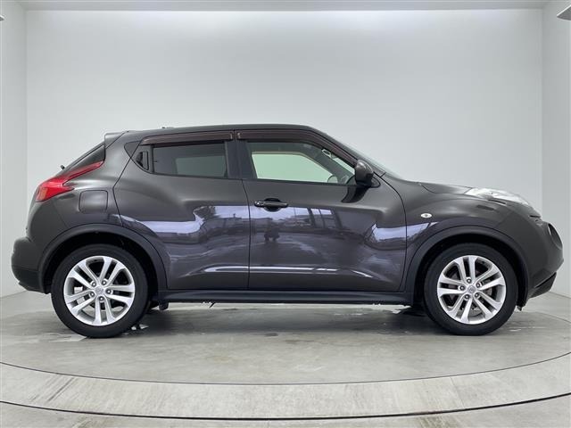 Nissan JUKE 2011 7960902-22