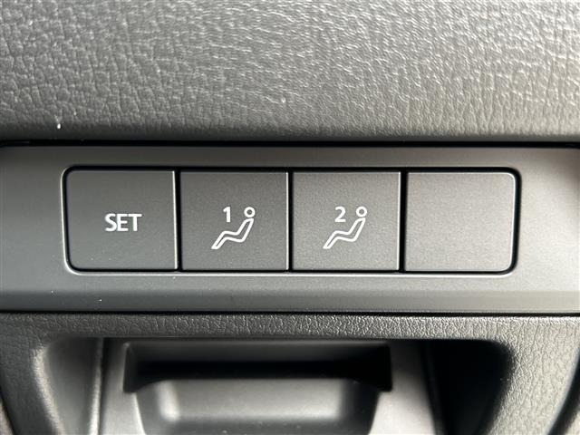Mazda MAZDA3 2025 7945342-22