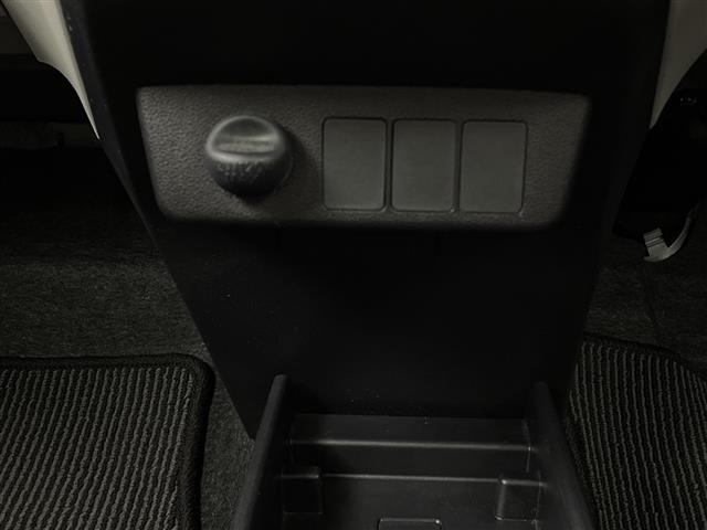 Toyota PIXIS EPOCH 2018 7945724-9