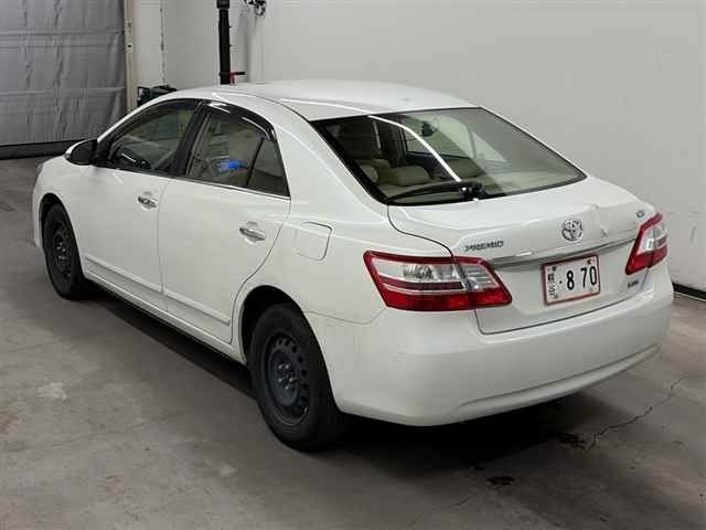 Toyota PREMIO 2014 7945364-1