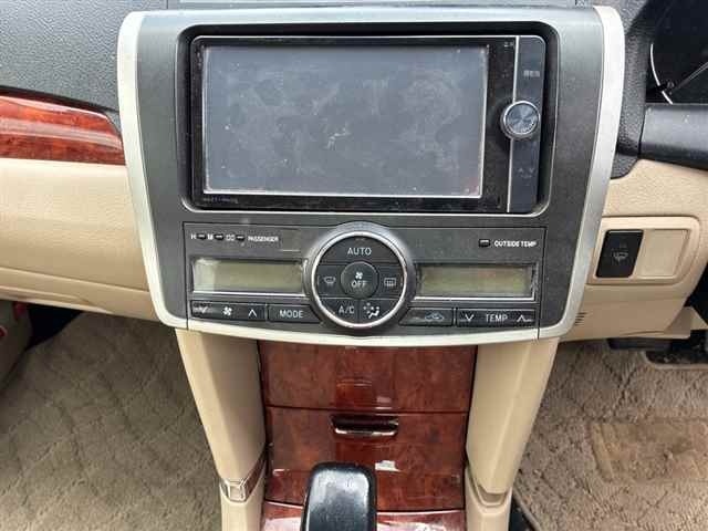 Toyota PREMIO 2014 7945364-6