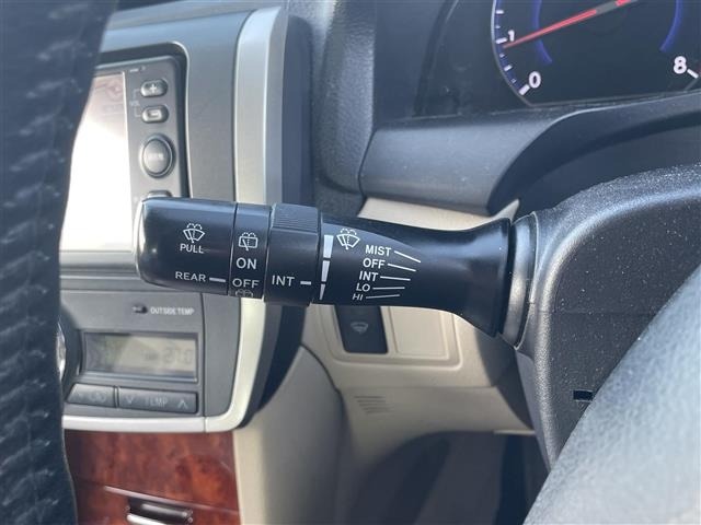 Toyota PREMIO 2014 7945366-19