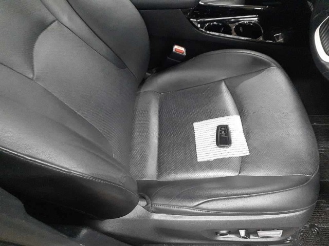 Toyota PRIUS PHV 2017 7948496-10