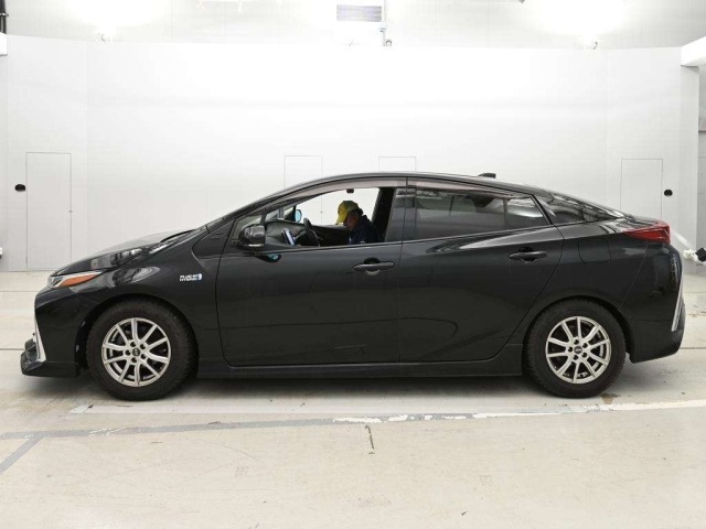 Toyota PRIUS PHV 2017 7948496-4