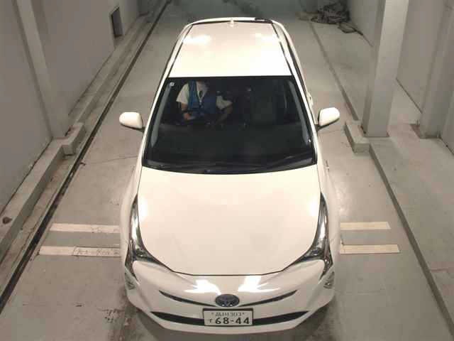 Toyota PRIUS 2017 7945827-6