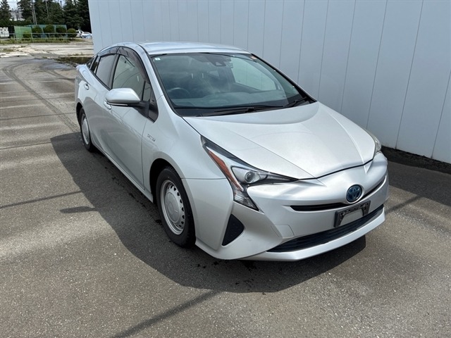 Toyota PRIUS 2017 7945878-0