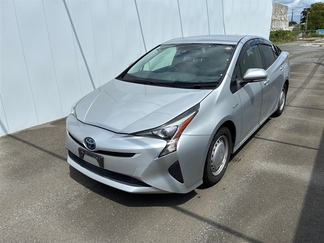 Toyota PRIUS 2017 7945878-9