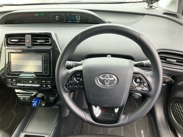 Toyota PRIUS 2021 7945898-3