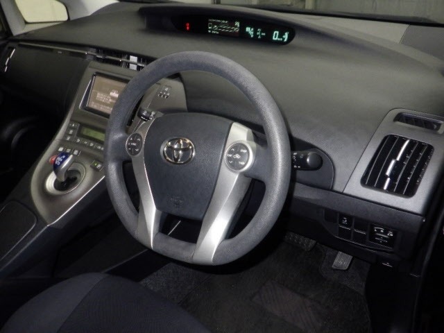 Toyota PRIUS 2015 7945910-3