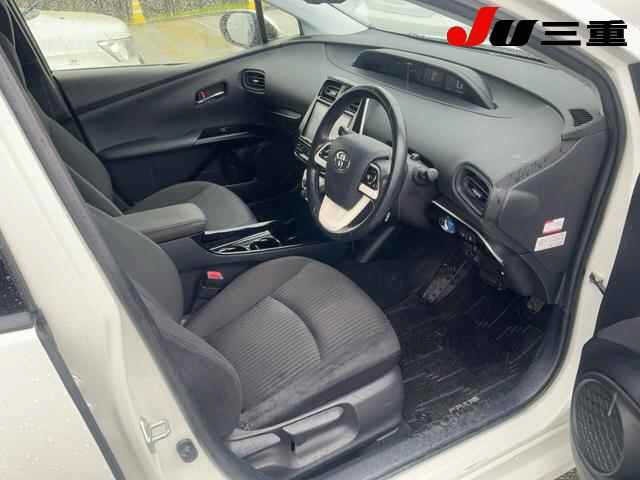 Toyota PRIUS 2018 7945947-4