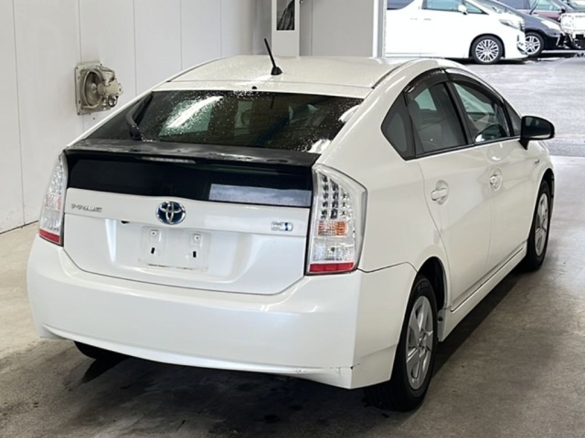 Toyota PRIUS 2011 7945981-1