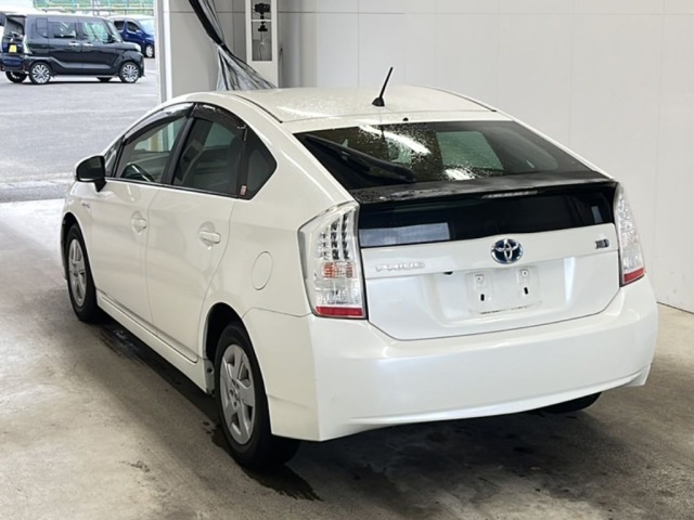 Toyota PRIUS 2011 7945981-5