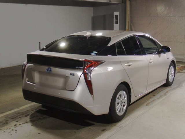 Toyota PRIUS 2017 7946019-1