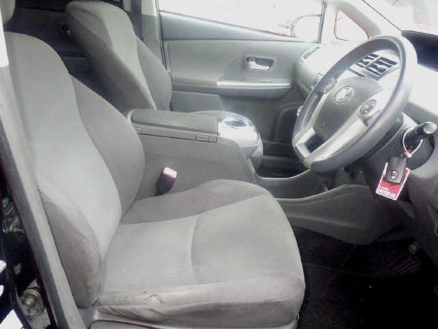 Toyota PRIUS 2013 7958366-7