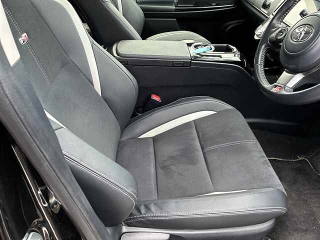 Toyota PRIUS 2019 7958385-7