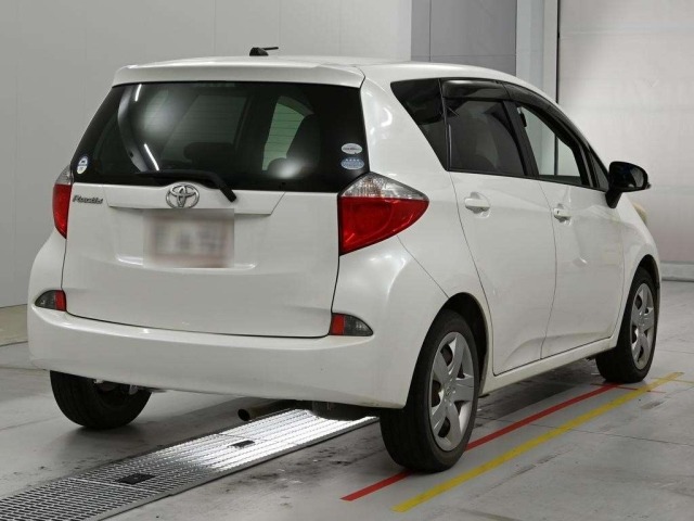 Toyota RACTIS 2011 7958426-1