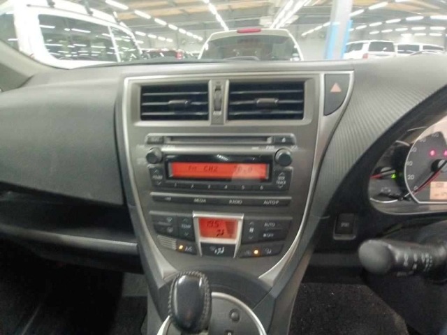 Toyota RACTIS 2011 7958426-11