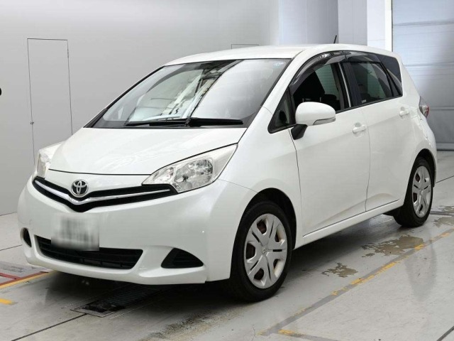 Toyota RACTIS 2013 7958440-0