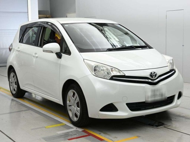 Toyota RACTIS 2013 7958440-5