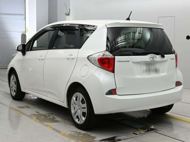 Toyota RACTIS 2013 7958440-6