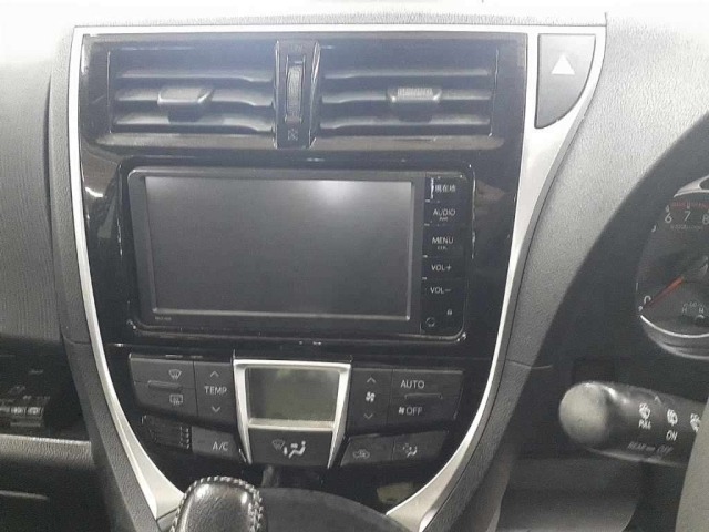 Toyota RACTIS 2015 7958447-12