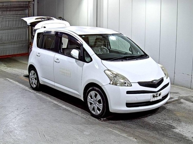 Toyota RACTIS 2010 7958448-0