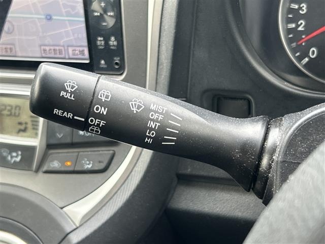 Toyota RACTIS 2012 7958454-5