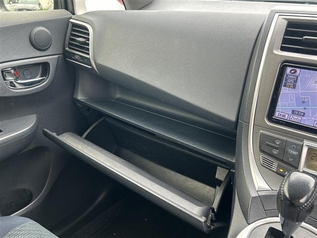 Toyota RACTIS 2012 7958454-6