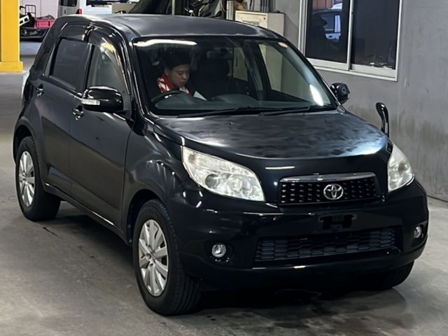 Toyota RUSH 2013 7949906-4