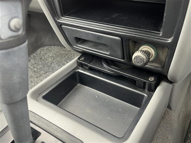 Mitsubishi RVR 1995 7952613-12