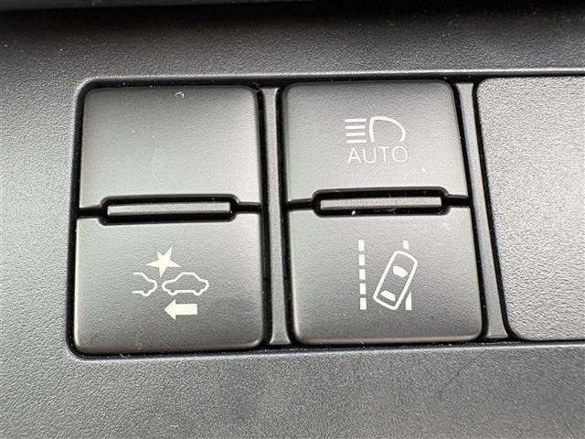 Toyota SIENTA 2018 7945521-21