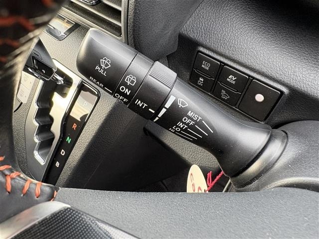 Toyota SIENTA 2018 7945521-22