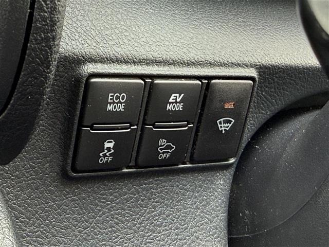Toyota SIENTA 2018 7945570-9