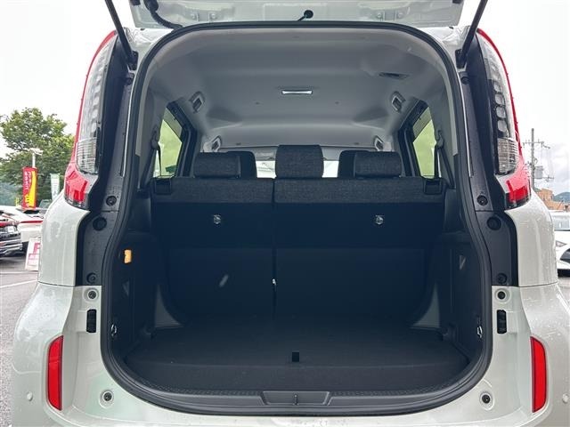 Toyota SIENTA 2025 7945829-11