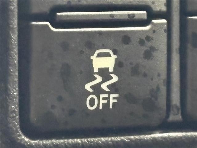 Toyota SIENTA 2017 7945842-3