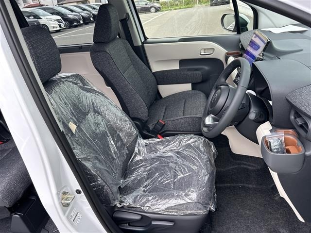 Toyota SIENTA 2026 7945869-4