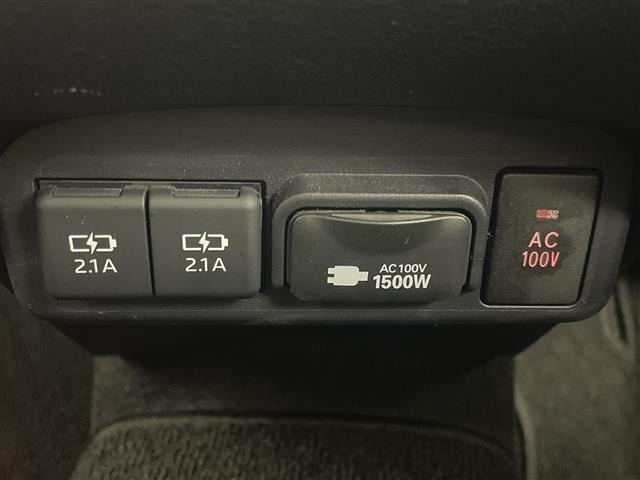 Toyota SIENTA 2022 7945900-8