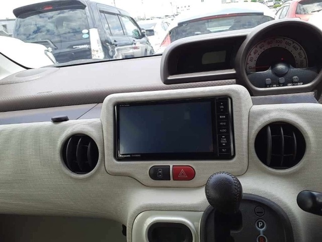 Toyota SPADE 2013 7949162-12