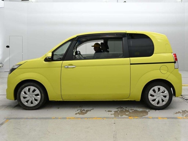 Toyota SPADE 2013 7949162-4