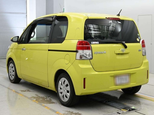 Toyota SPADE 2013 7949162-6