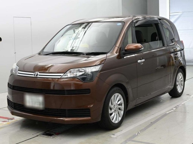Toyota SPADE 2019 7949164-0