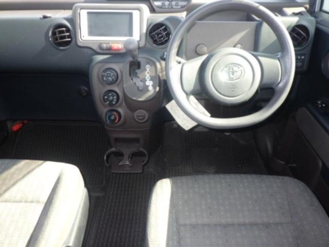 Toyota SPADE 2013 7949167-3