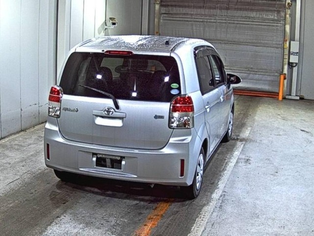 Toyota SPADE 2013 7949167-5