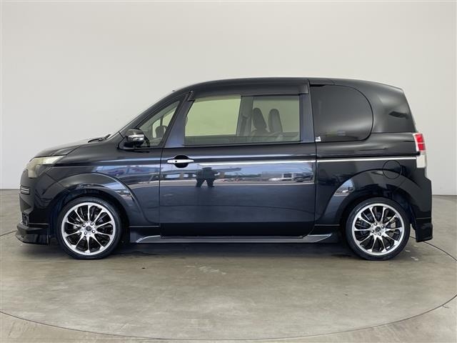 Toyota SPADE 2013 7949239-19